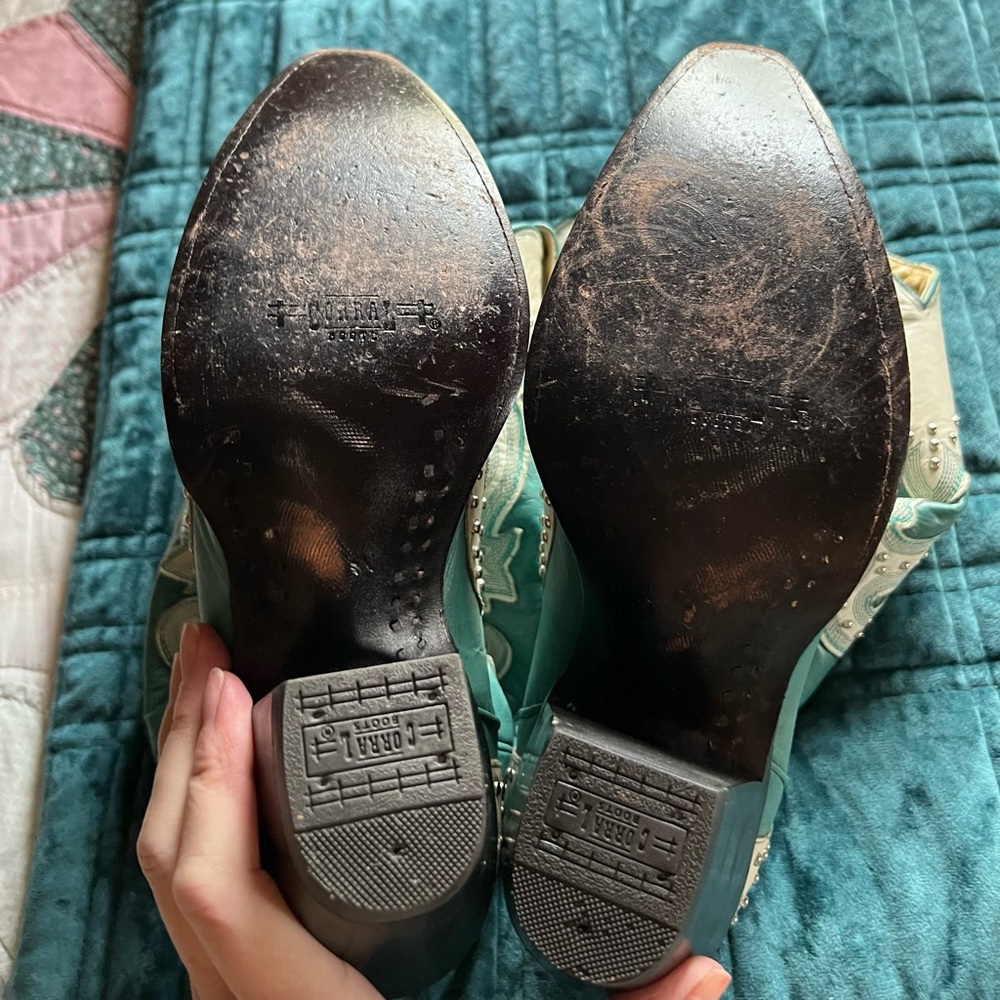 Corral turquoise and cream boot - Picture 4 of 6